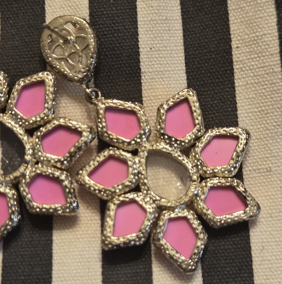 Kendra Scott Vintage 2016  Greta Statement Earrings, Gold Setting - Picture 6 of 6